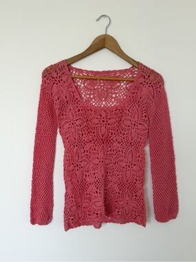 Vintage Crochet Scoop Neck Sweater in Coral Pink